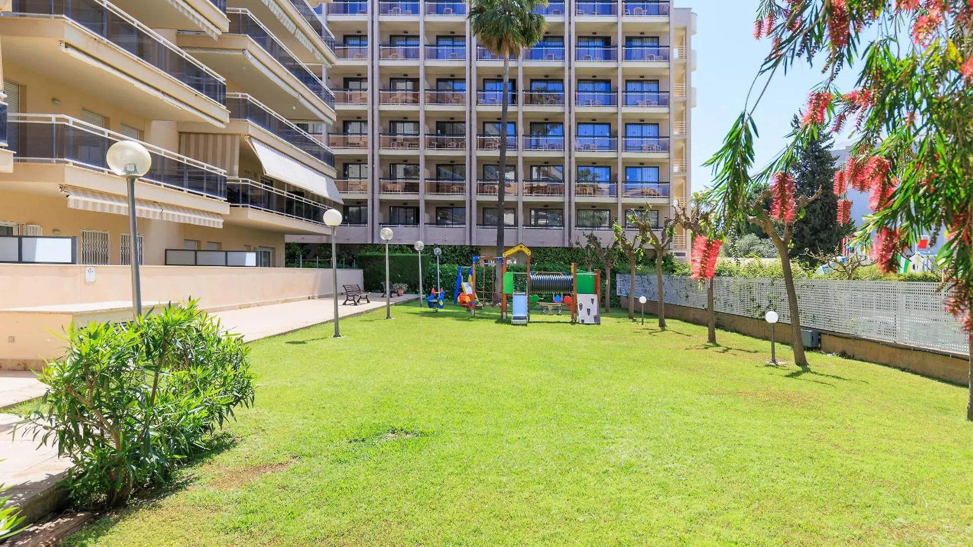 Ventura 1 Planet Costa Dorada Apartment Salou