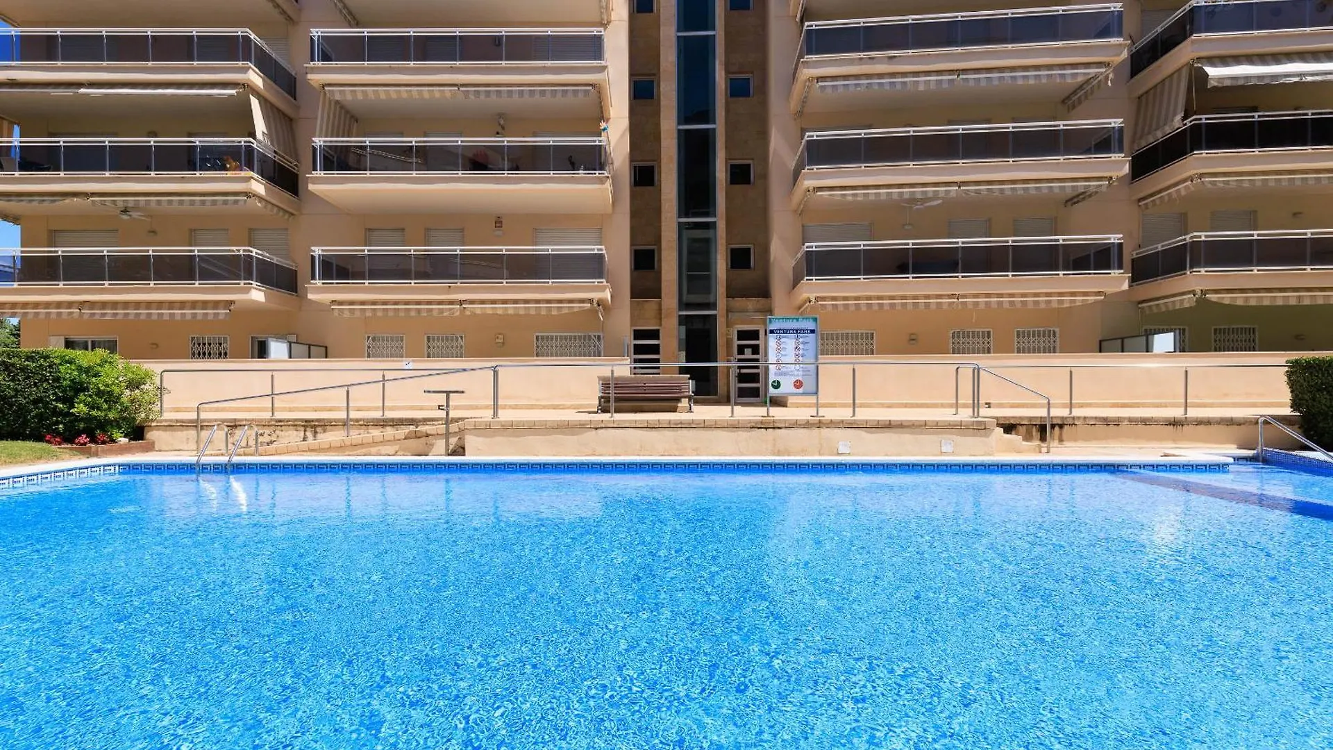 Ventura 1 Planet Costa Dorada Apartment Salou